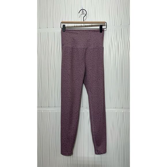Beyond Yoga x Barre3 Collab Leggings Dusty Purple Leopard Print - Small - Picture 4 of 14